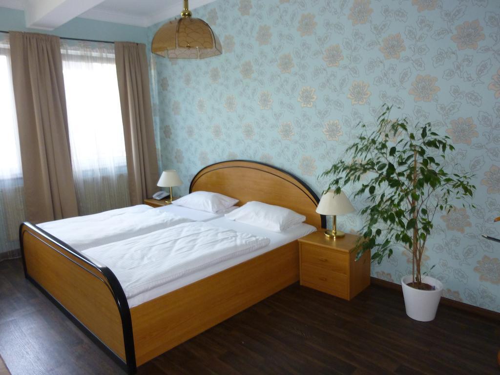 Achathotel Zum Schwan Idar-Oberstein Pokoj fotografie